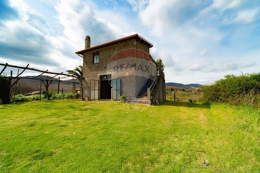 Köy evi San Cesareo, Roma