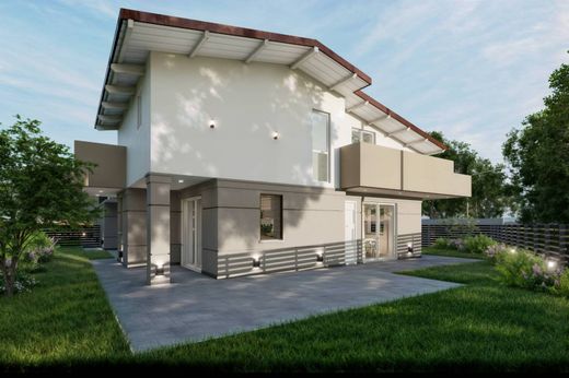 Willa w Correzzana, Provincia di Monza e della Brianza