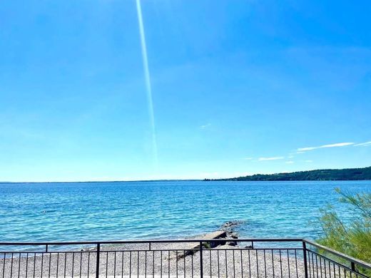 ﻓﻴﻼ ﻓﻲ Padenghe sul Garda, Provincia di Brescia