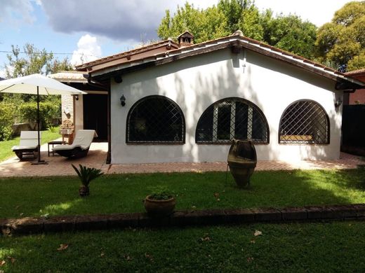 Villa in Trevignano Romano, Rom