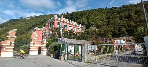 Apartament w Chiavari, Provincia di Genova