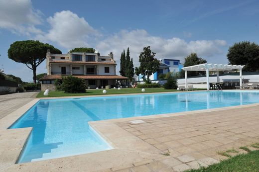 Villa in Terracina, Provincia di Latina