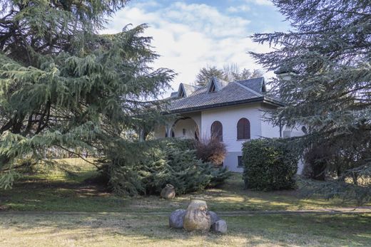 빌라 / Casorezzo, Città metropolitana di Milano