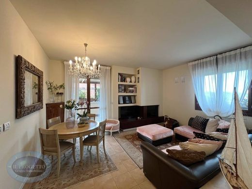 ‏דירת פנטהאוז ב  San Lazzaro, Bologna