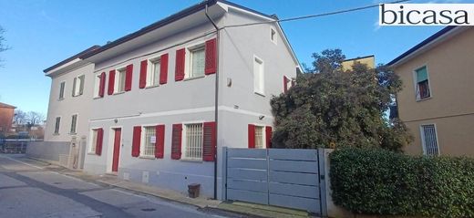 Villa in Pesaro, Pesaro-Urbino