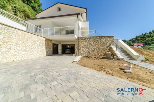 Villa - Salerno, Provincia di Salerno