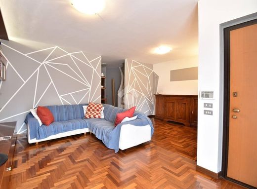 Terraced house in Segrate, Milan