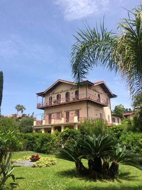 Apartament w Bordighera, Provincia di Imperia