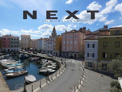 Apartment in Muggia, Trieste