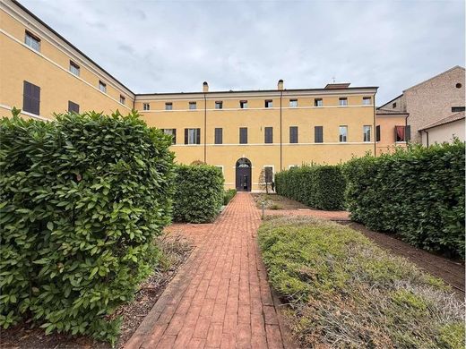 Piso / Apartamento en Ferrara, Provincia di Ferrara