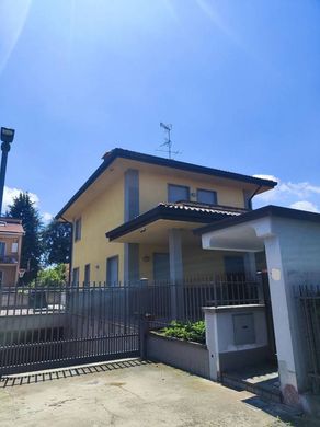 Villa a Settimo Milanese, Milano