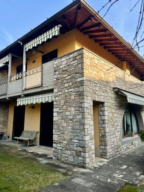 Вилла, Gorle, Provincia di Bergamo