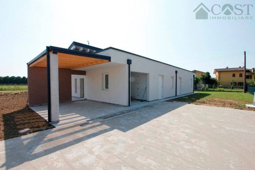 Villa Vicenza, Vicenza ilçesinde