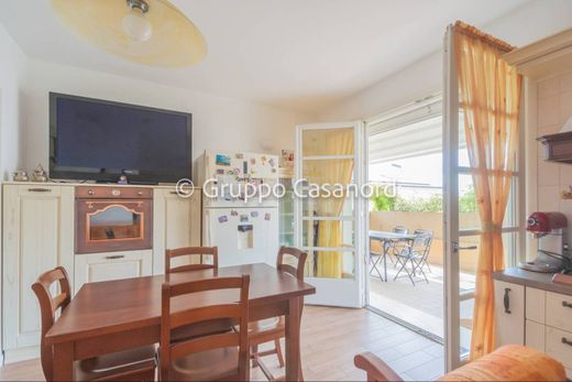 Piso / Apartamento en Cernusco sul Naviglio, Milán