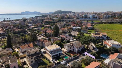 Villa a Cagliari, Sardegna