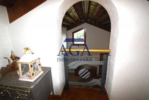 Villa in Pieve di Soligo, Provincia di Treviso