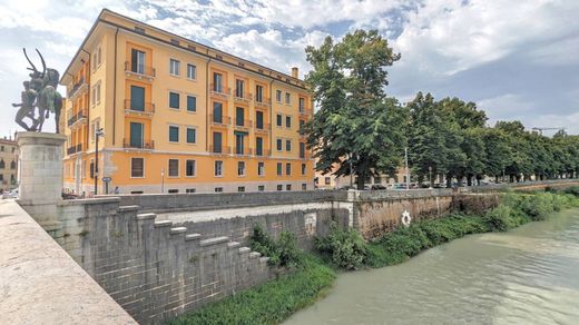 Penthouse in Verona, Provincia di Verona