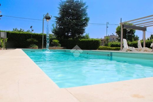 Villa a Putignano, Bari