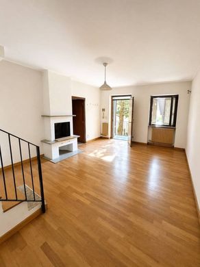 Apartamento - Alba, Provincia di Cuneo