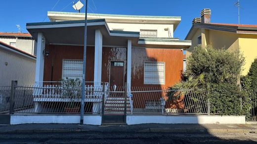 Villa in Buccinasco, Mailand