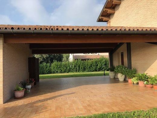 Villa in Faenza, Provincia di Ravenna