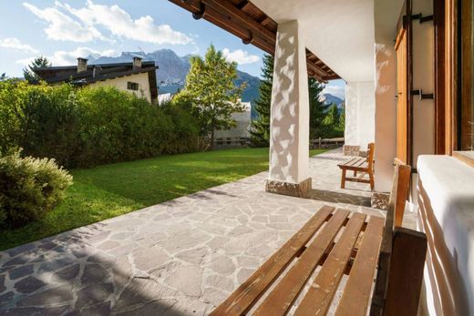 Apartment in Cortina d'Ampezzo, Provincia di Belluno