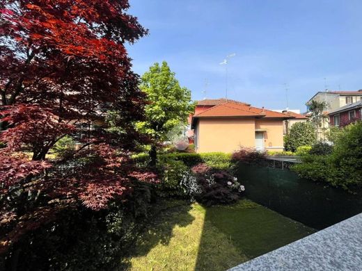 Villa en Milán, Lombardia