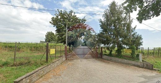 Country House in Aprilia, Provincia di Latina