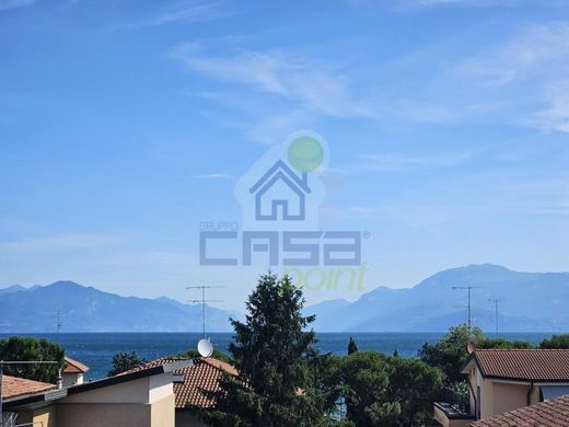 Apartment in Desenzano del Garda, Provincia di Brescia