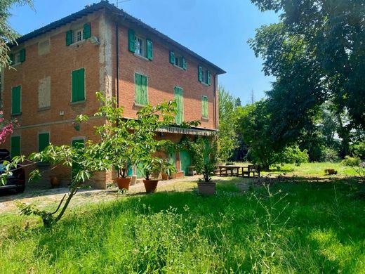 Villa in Formigine, Provincia di Modena