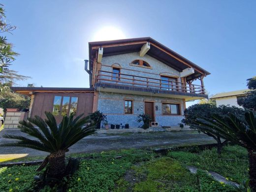 Villa in Pace del Mela, Messina