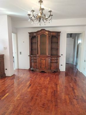 Appartamento a Bologna, Emilia-Romagna