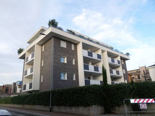 Appartement in Meda, Provincia di Monza e della Brianza