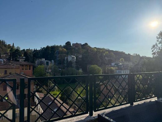 Cobertura - Bolonha, Emilia-Romagna