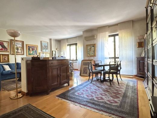 ミラノ, Città metropolitana di Milanoのアパートメント