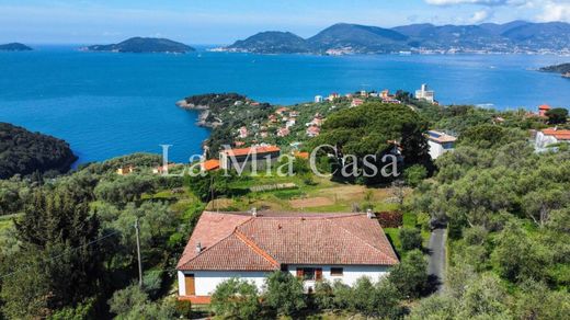 Villa Lerici, La Spezia ilçesinde