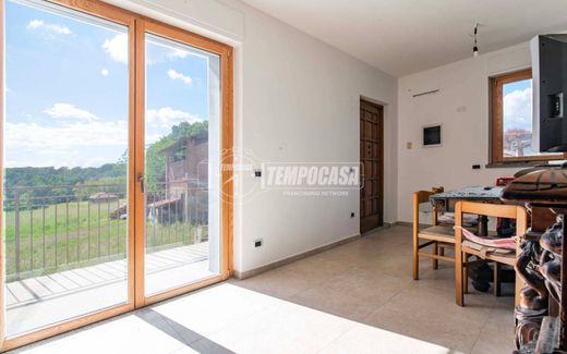 Villa in Appiano Gentile, Provincia di Como