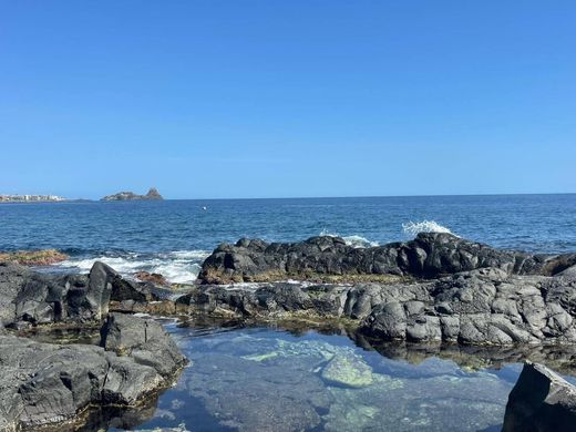 Вилла, Aci Castello, Catania