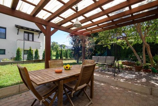 Villa en Trezzano sul Naviglio, Milán