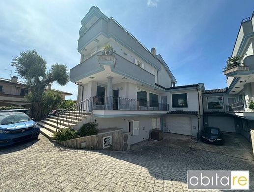 빌라 / Anzio, 로마