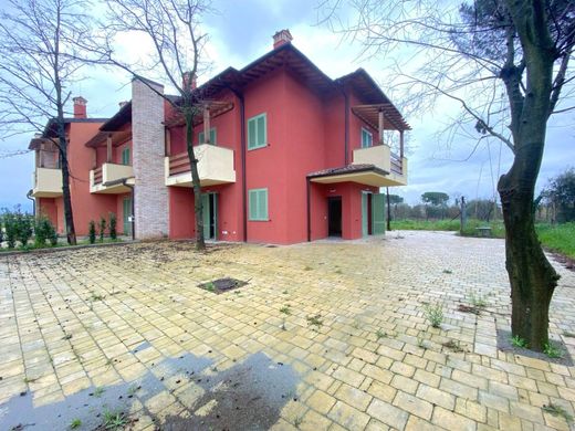 Maison mitoyenne à Campi Bisenzio, Florence