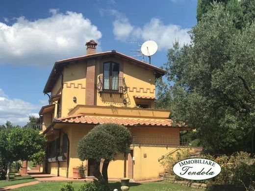 Villa en Castelnuovo Magra, Provincia di La Spezia