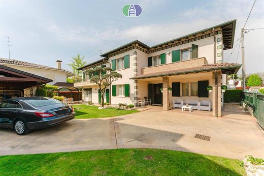 Willa w Noale, Provincia di Venezia