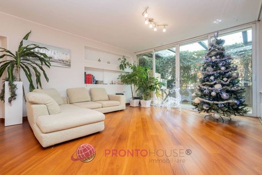 Attico a Milano, Lombardia