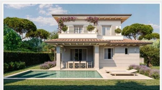 Villa Pietrasanta, Lucca ilçesinde