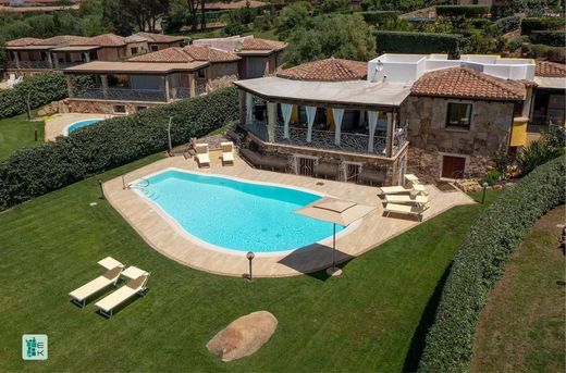Villa en San Teodoro, Provincia di Sassari