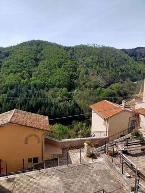 Apartment in Vallinfreda, Rome