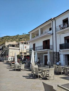 Casa di lusso a Montecorice, Salerno