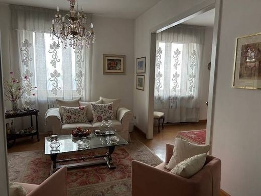 ‏דירת פנטהאוז ב  ורונה, Provincia di Verona