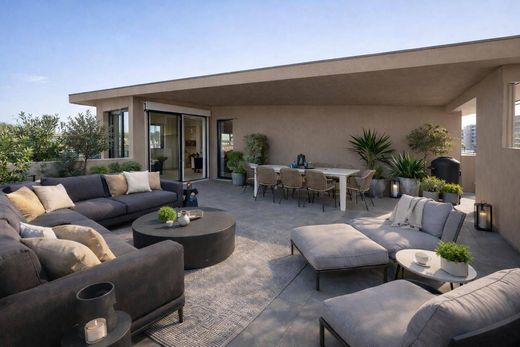 Penthouse in Imola, Bologna